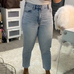 American Eagle Mom Jeans